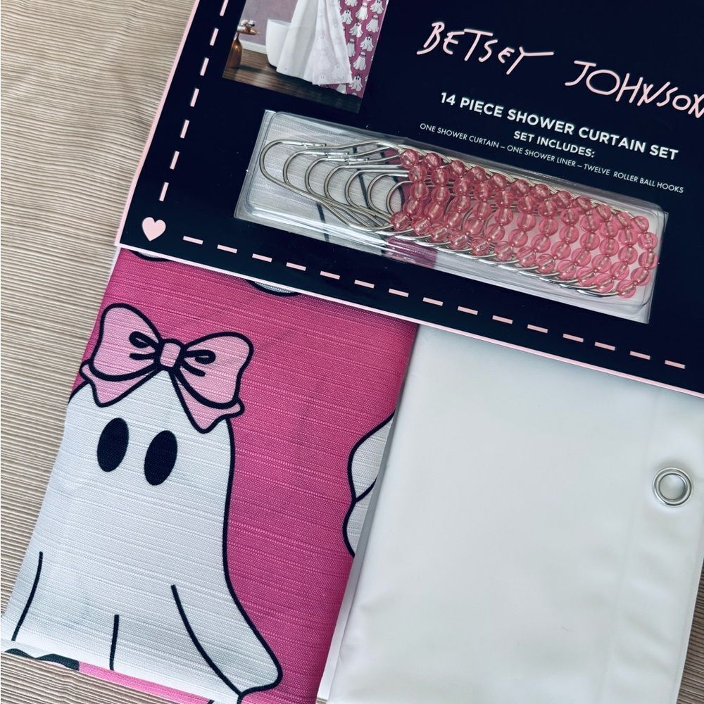 Betsey Johnson Pink Ghost Whimsigoth Halloween Shower Curtain Set